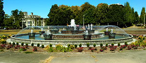 An image of the Tivoli Fountain with water in it and operating on July 28, 2017.