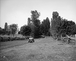 Black and white image of the Bush Place property in Tumwater from 1909.